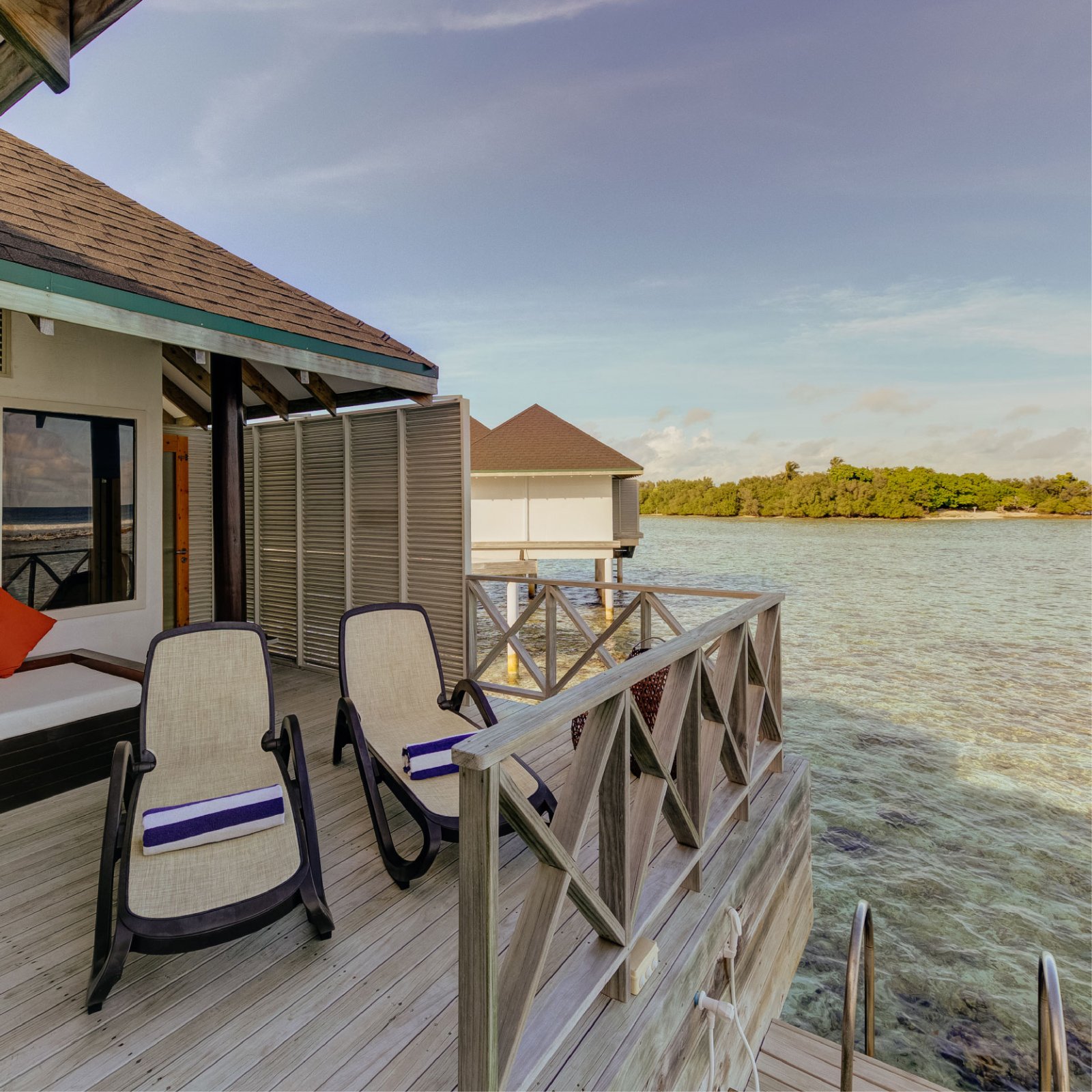 Water Bungalows: deck over the lagoon