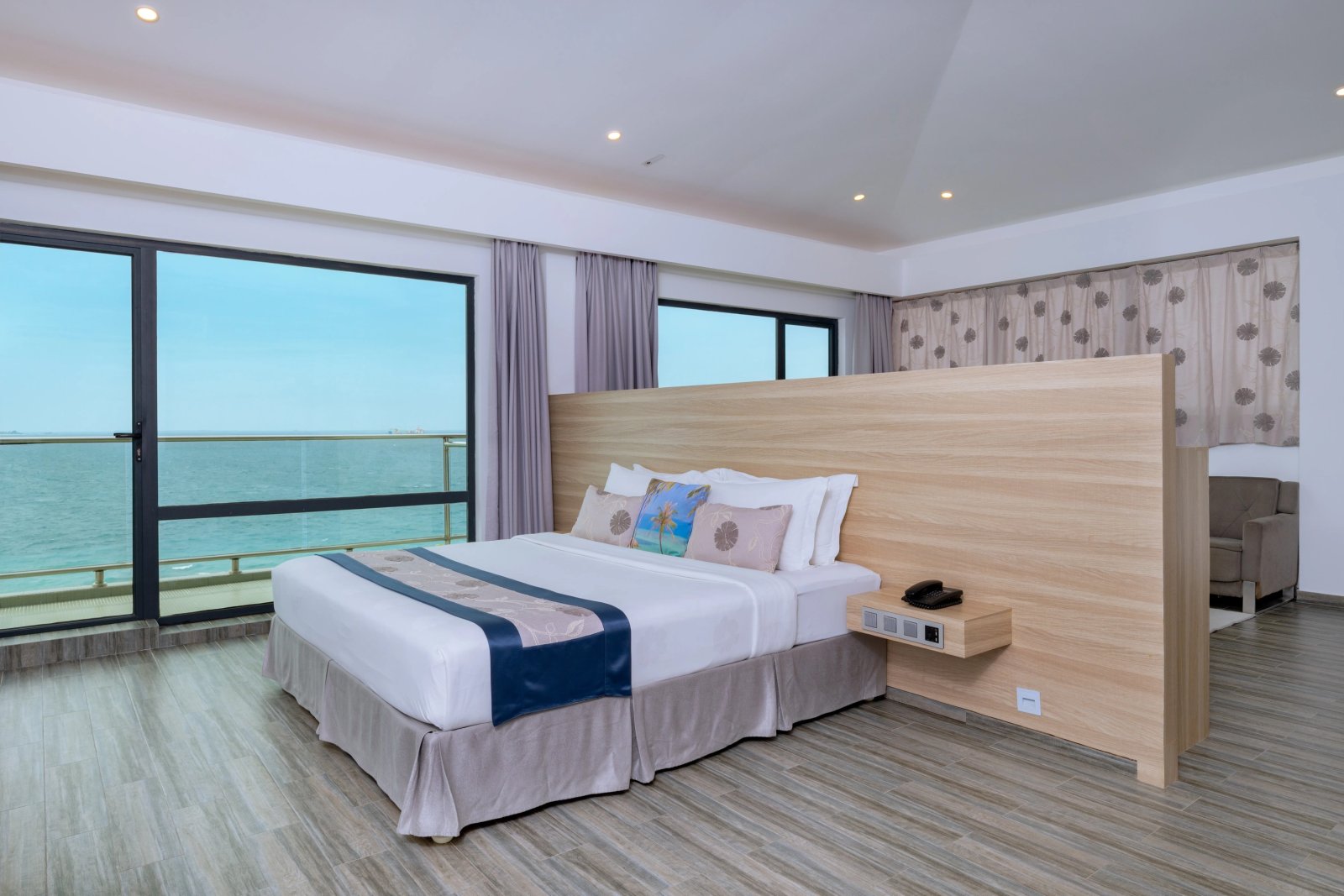 King Suite Seaview with Balcony at Kaani Grand Seaview