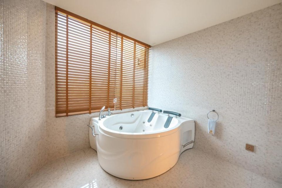 Season Suite photo 5