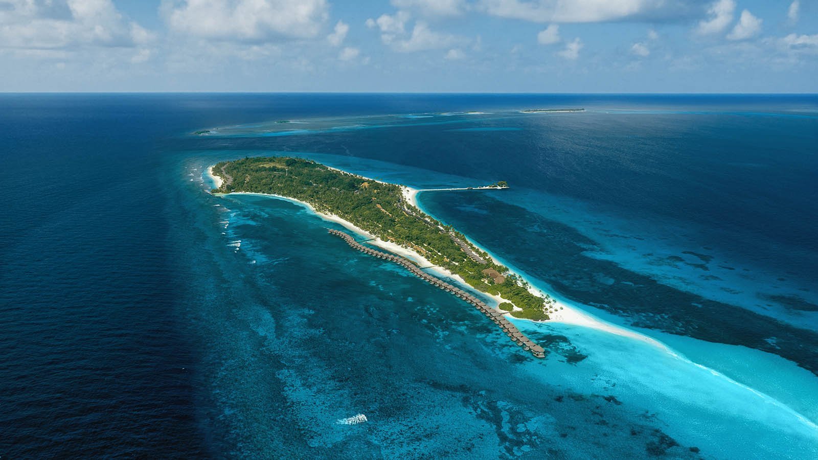 Kuredu island from above