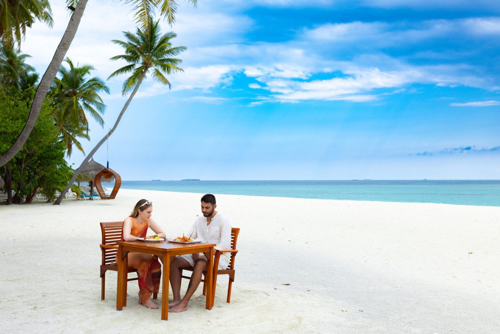 Beach dining table