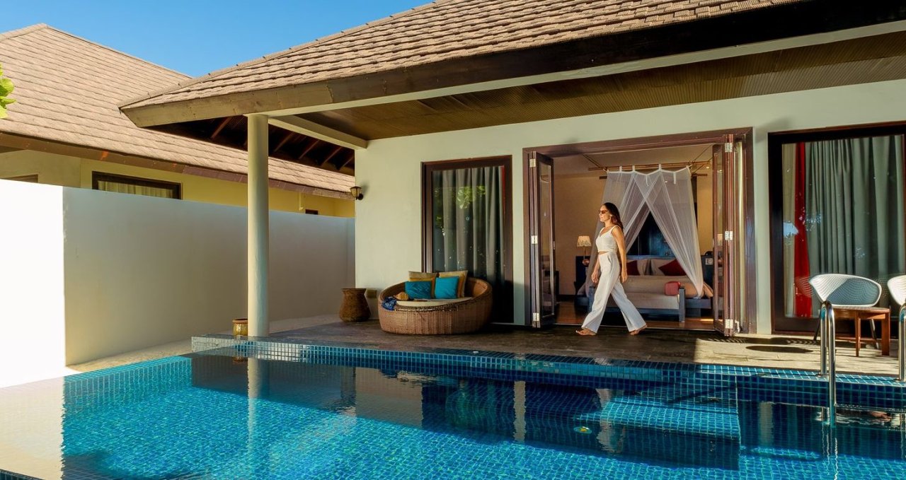 Pool and veranda
