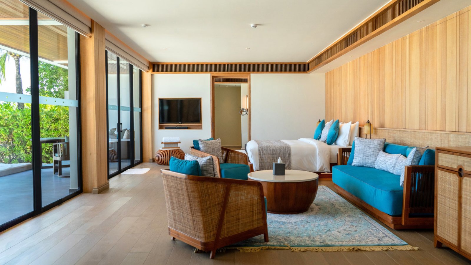 Villa living and dining area