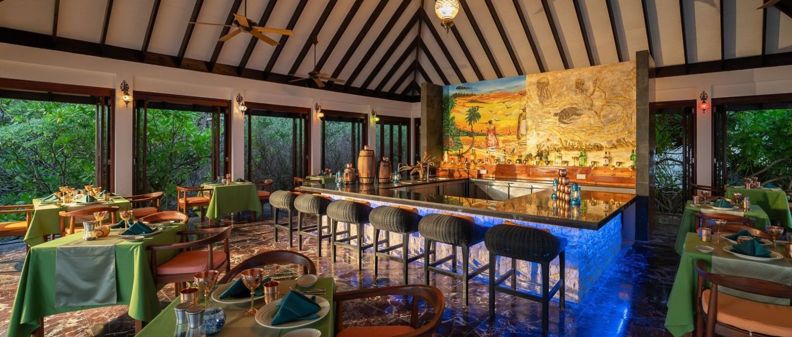 The Lantern Bar