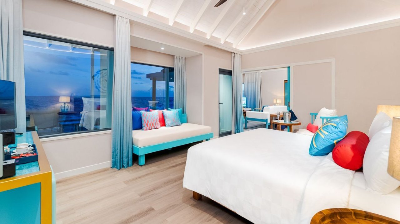 Sunset Water Suite with Pool - official room page photo 5