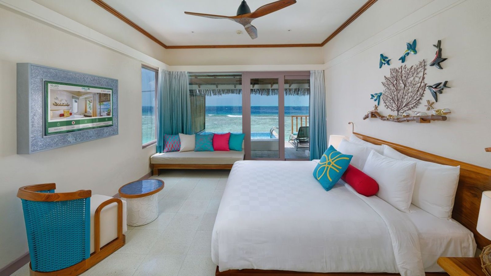 Lagoon Villa with Pool - official room page photo 4