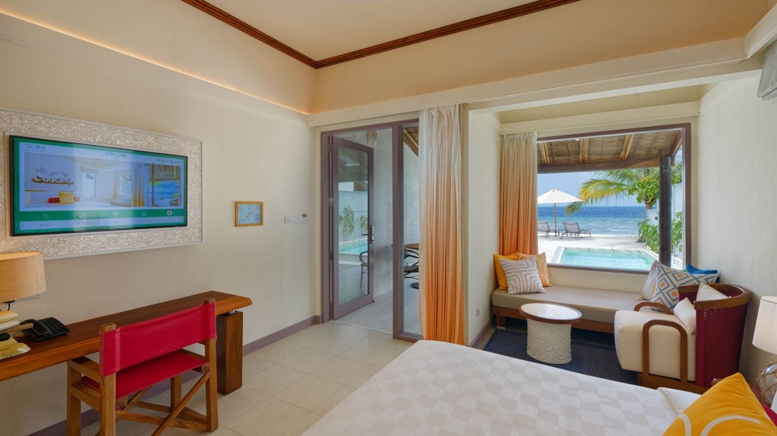 Deluxe Beach Villa - official room page photo 2