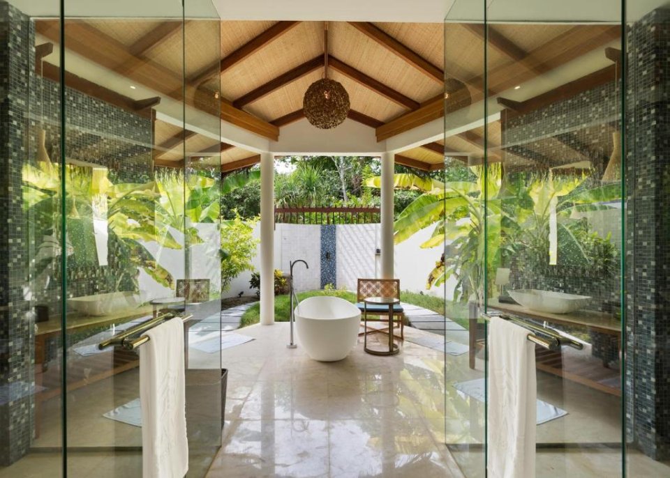 Furaveri Maldives photo 3