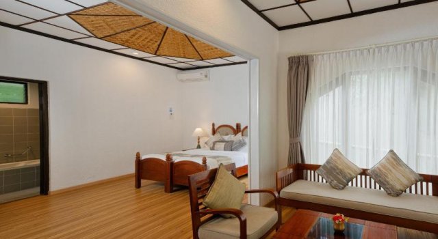 Deluxe Beachfront Room photo 11