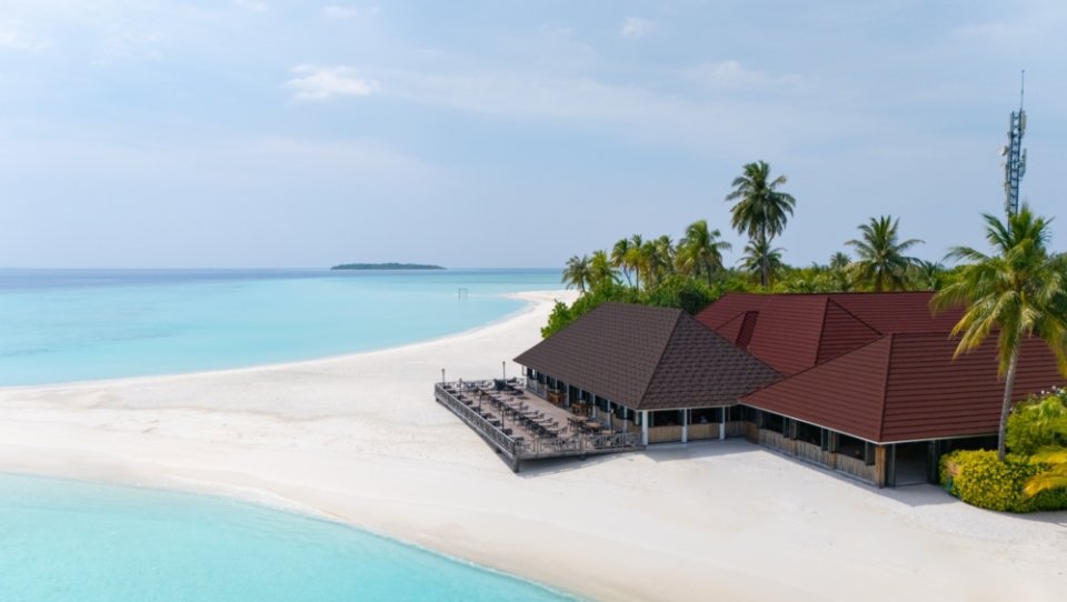 Dhigufaru Island Resort photo 2