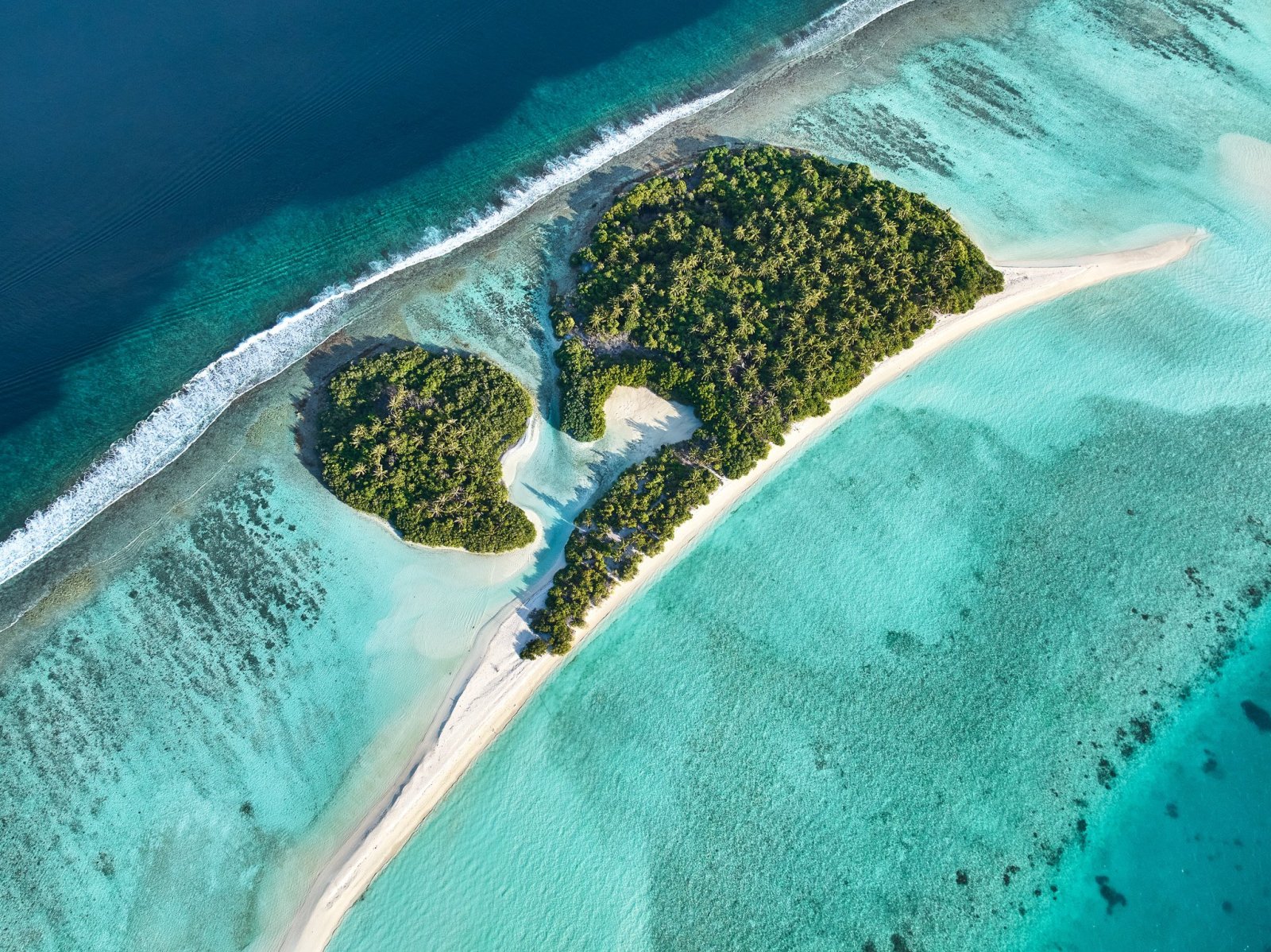 Aerial view of Kandima island