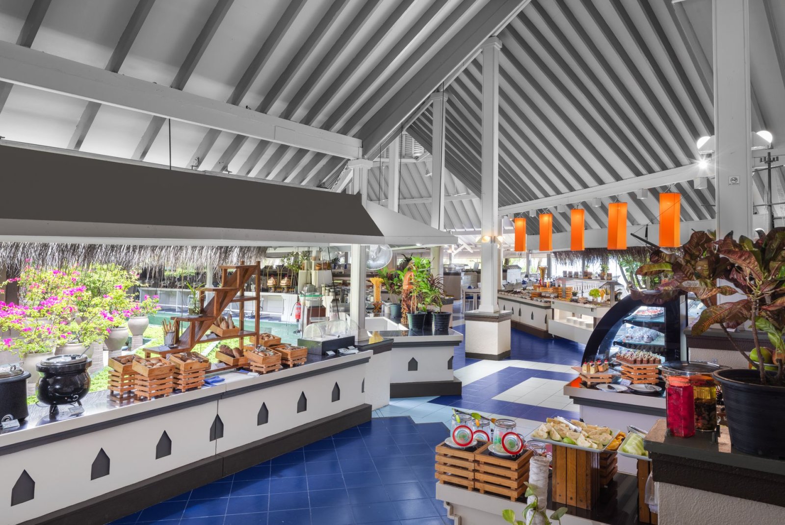 Main restaurant buffet counter
