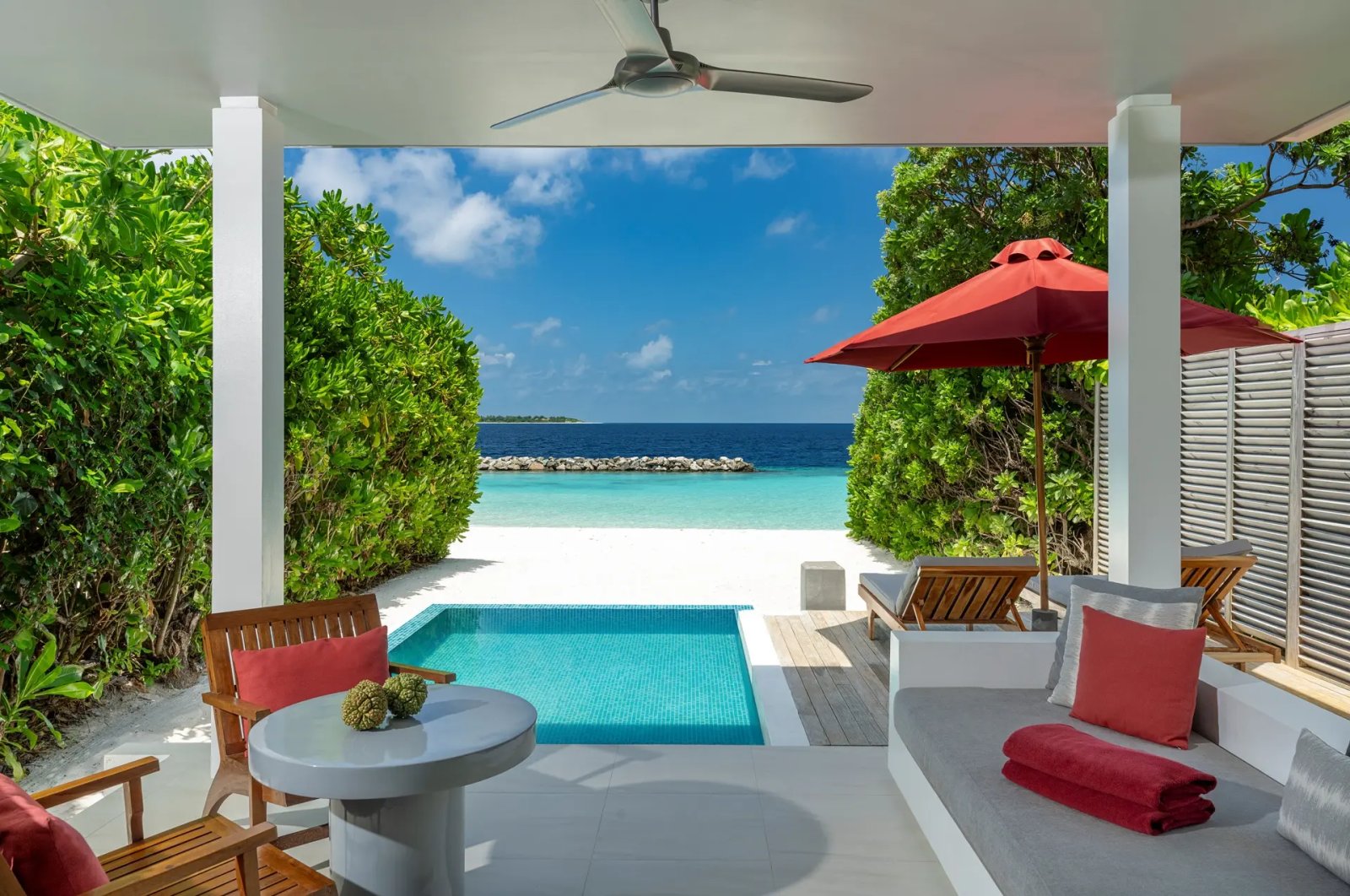Veranda and plunge pool