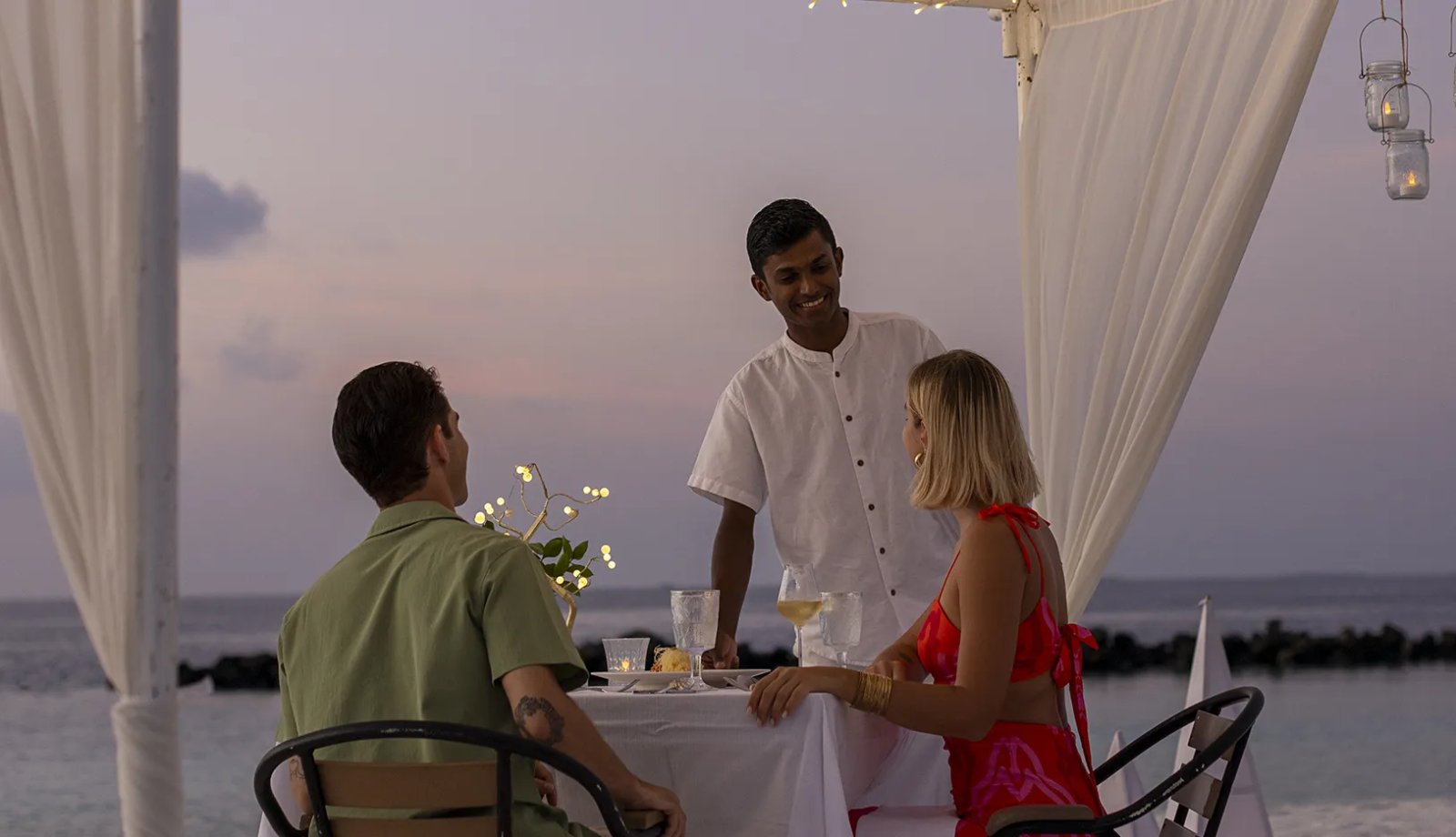 Private dinner by the sea