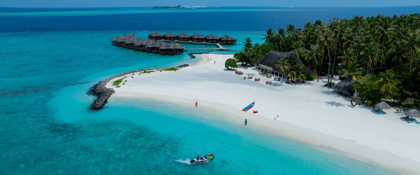 Aerial view of the island and sandbank