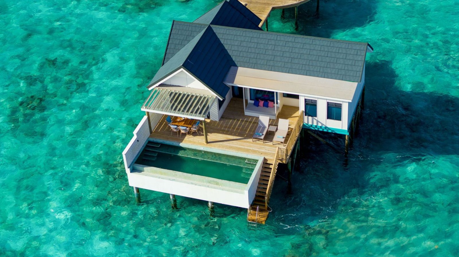 Sunset Water Suite with Pool - official room page photo 2