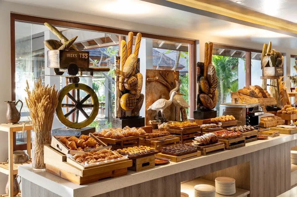 Capers breakfast bakery