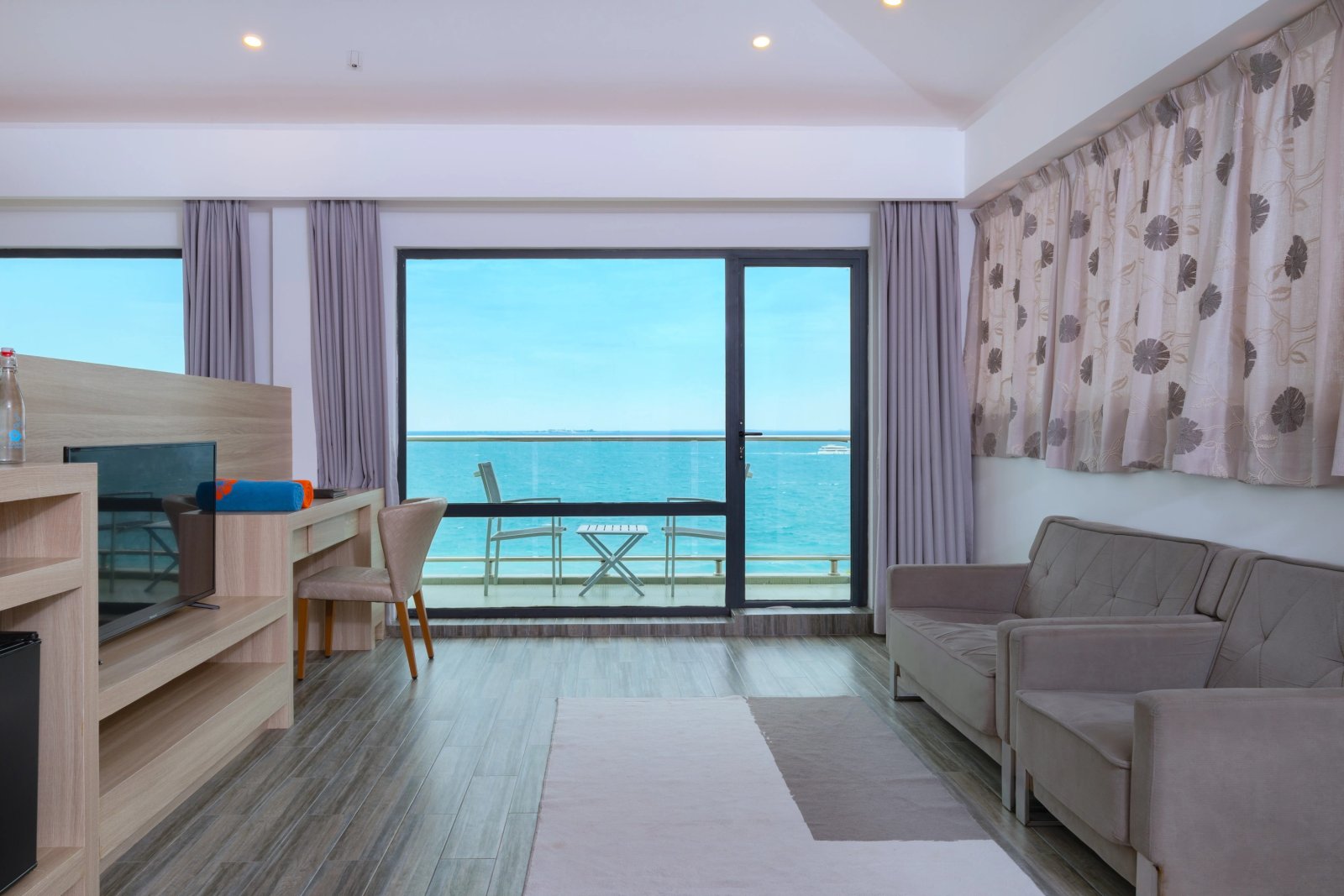 King Suite Seaview with Balcony at Kaani Grand Seaview