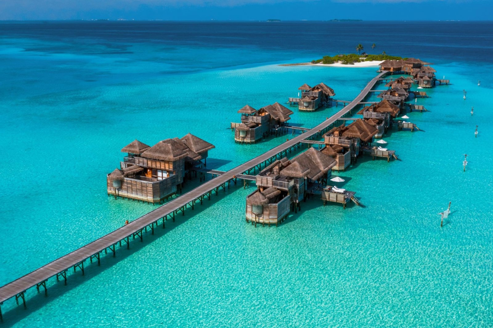 Gili Lagoon Villa: aerial view of the jetty and villas