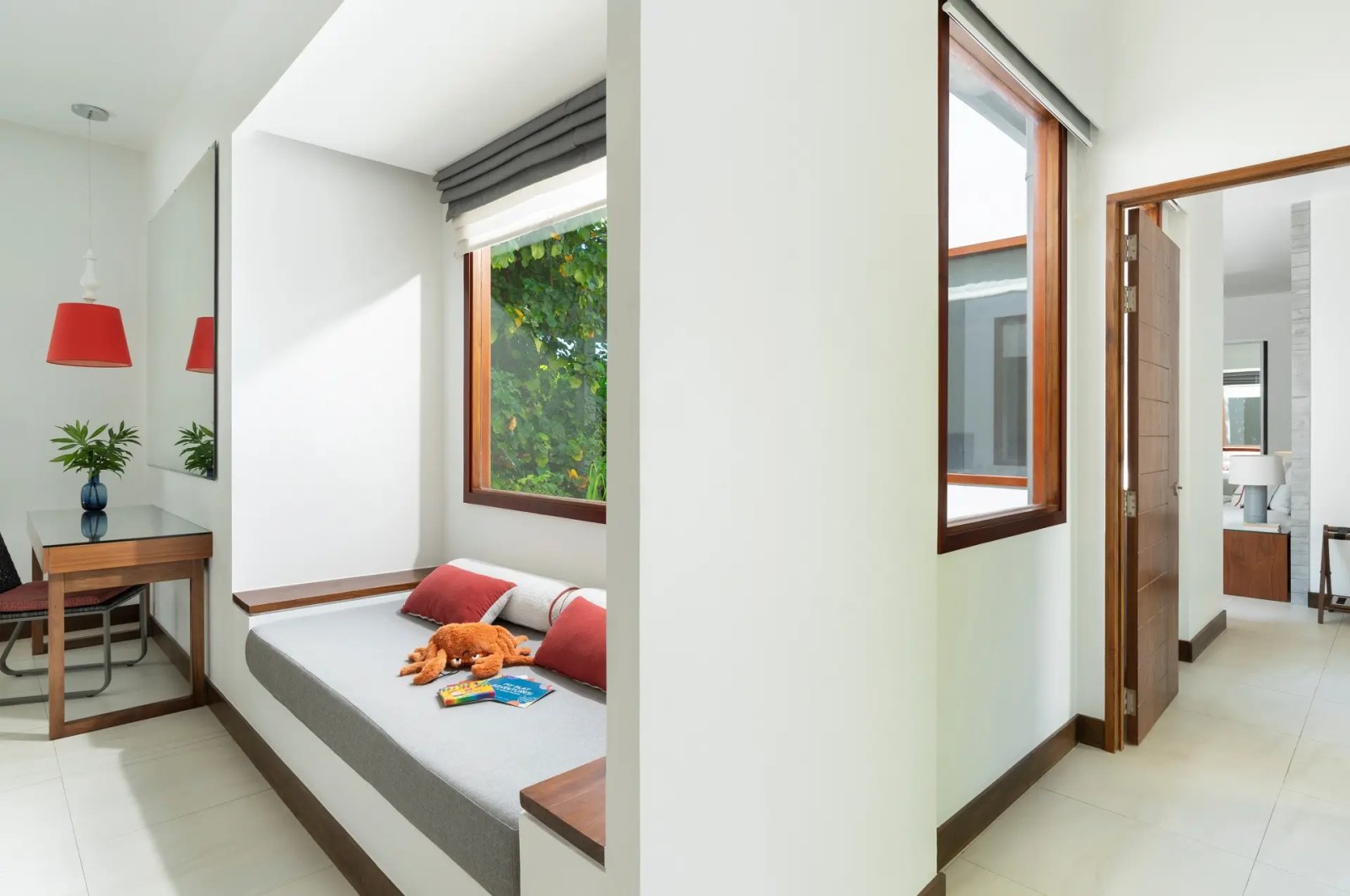 Daybed corner