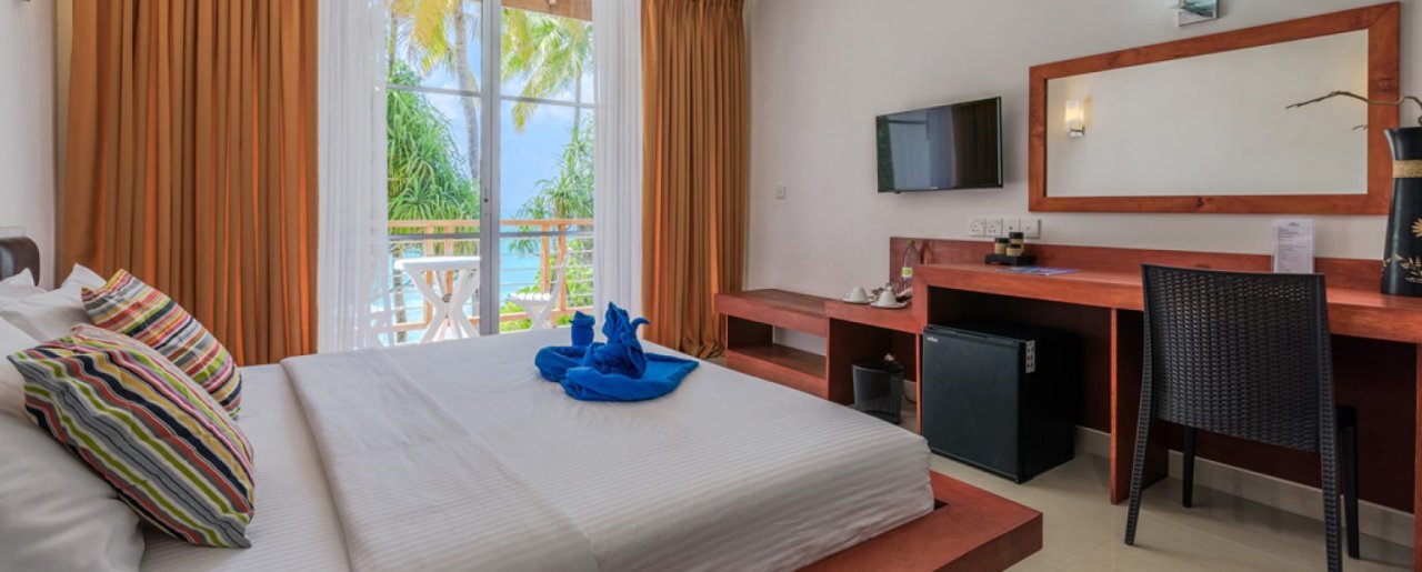 Ocean View Room at Athiri Beach Dhigurah - bedroom