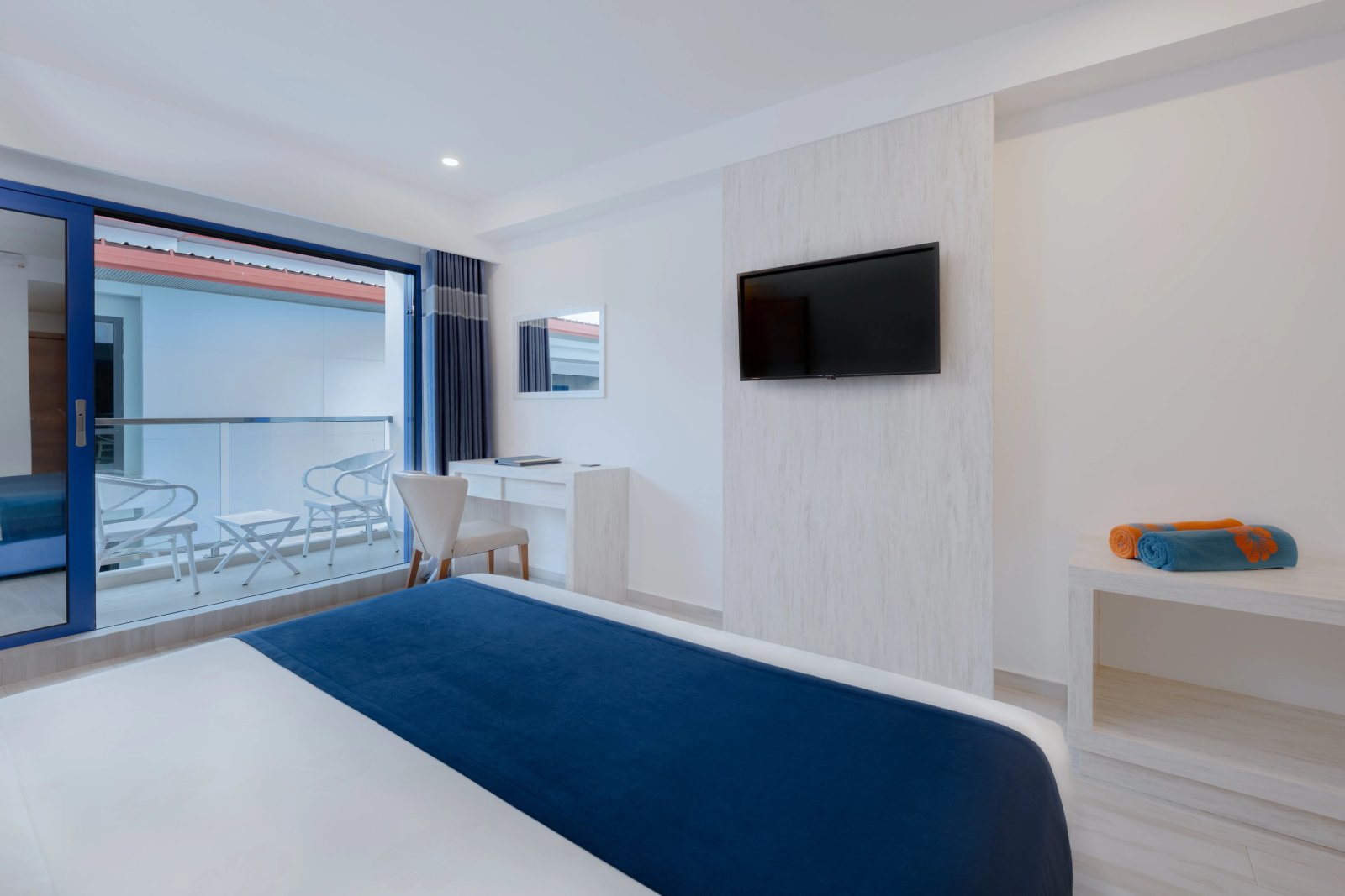 Deluxe Double Room City View with Balcony at Kaani Palm Beach