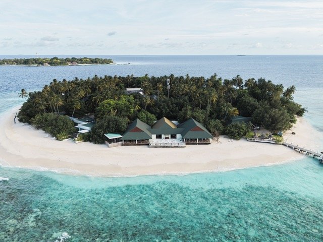 Malahini Kuda Bandos Resort photo 1