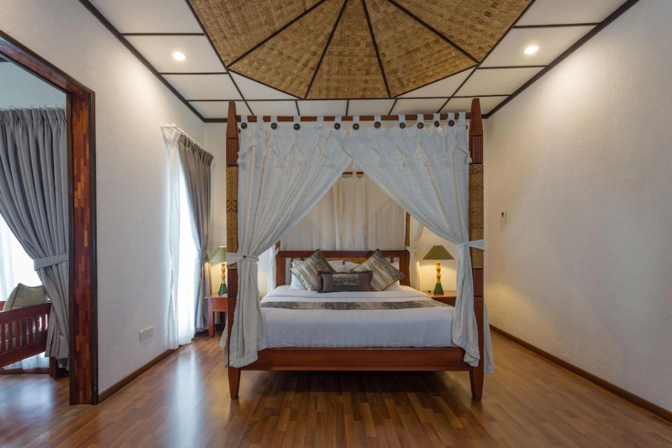 Deluxe Beachfront Room photo 3