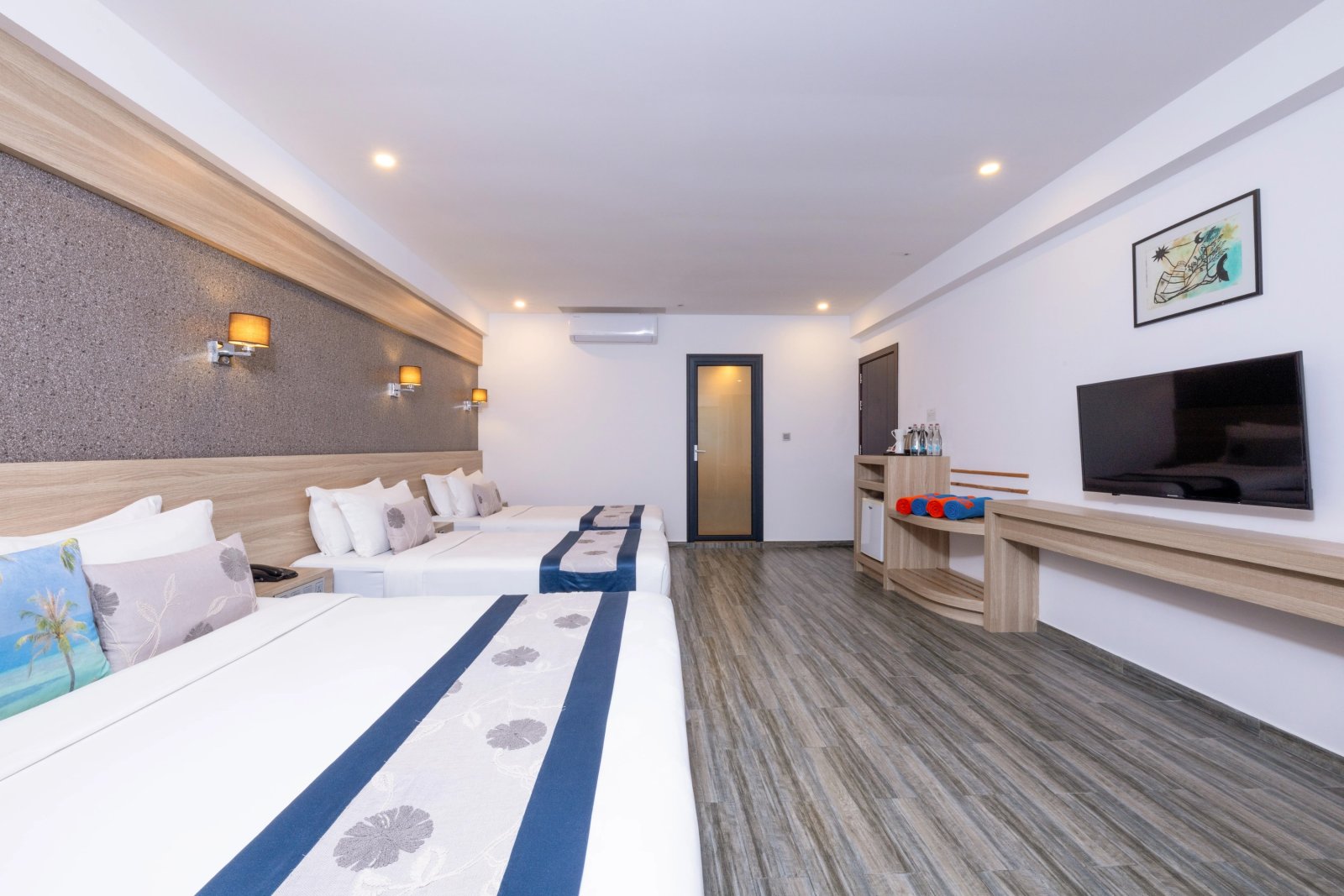 Quadruple Room City View with Balcony at Kaani Grand Seaview