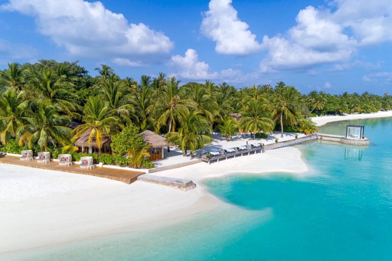 Sheraton Maldives Full Moon Resort & Spa photo 3