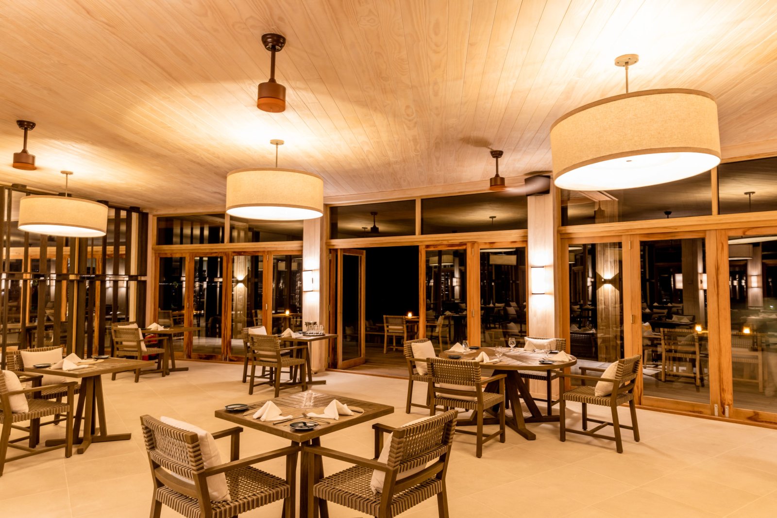 Noo Faru restaurant interior