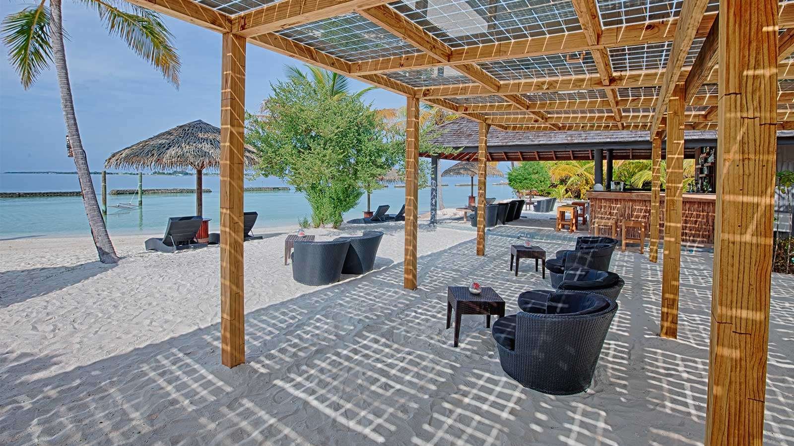 Thundi Bar on the beach