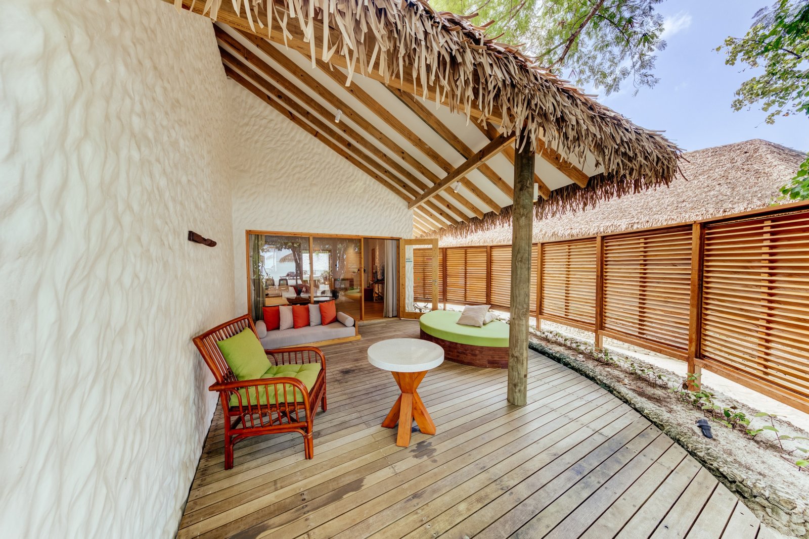 Junior Beach Suite: terrace