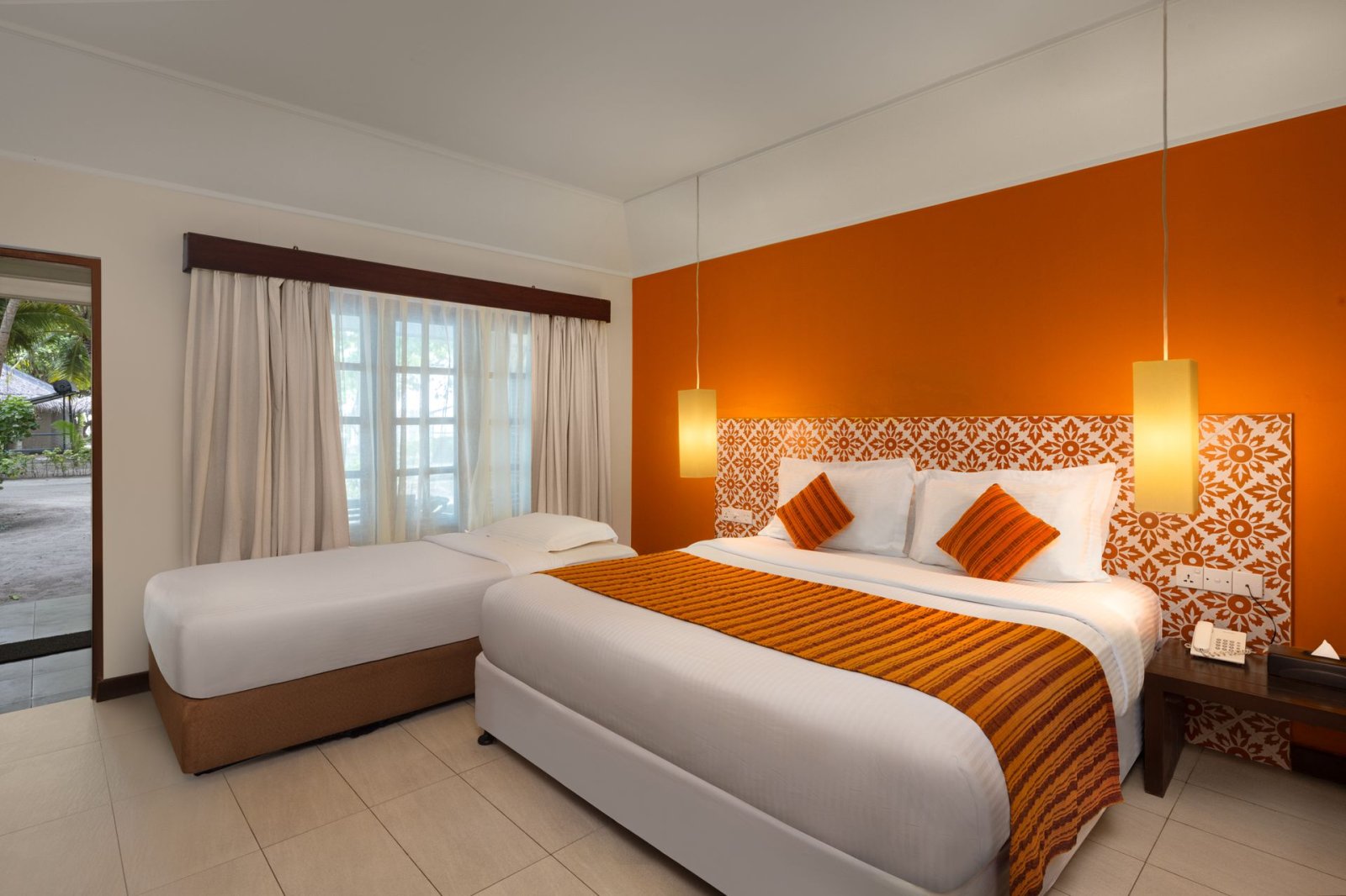 Garden Villa: bedroom with extra bed