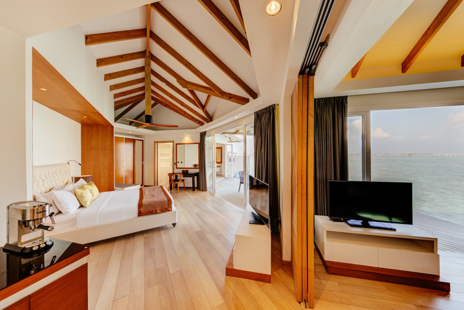 Over Water Suite: living area