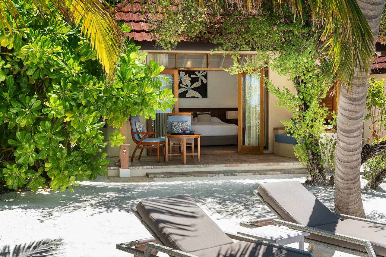 niva-beachfront-deluxe-bungalow